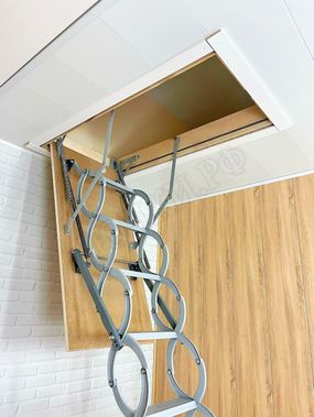 Чердачная лестница Fakro LST Lite 700*1200*3000 Чердачная лестница Fakro LST Lite 700*1200*3000