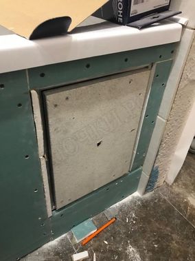 Люк под плитку Нажимной Секрет-Лайт 200*300 Люк под плитку Нажимной Секрет-Лайт 200*300