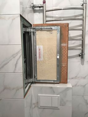 Люк под плитку Секрет 3.0 470*500 Люк под плитку Секрет 3.0 470*500